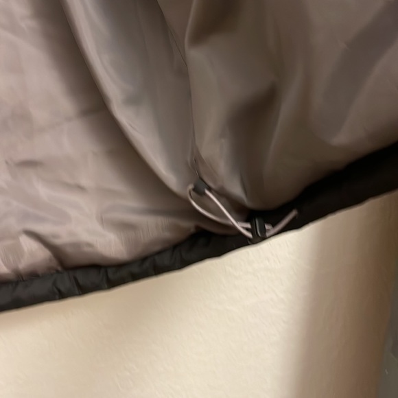 Champion men’s stadium, puff coat/jacket double zipper and hood - Picture 7 of 10